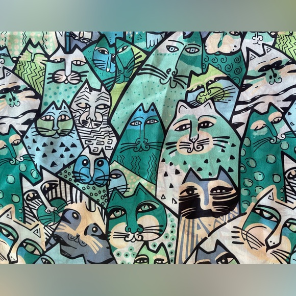 Silk scarf/wrap  in blue, turquoise, white, green and black animal “cat print - Picture 9 of 10